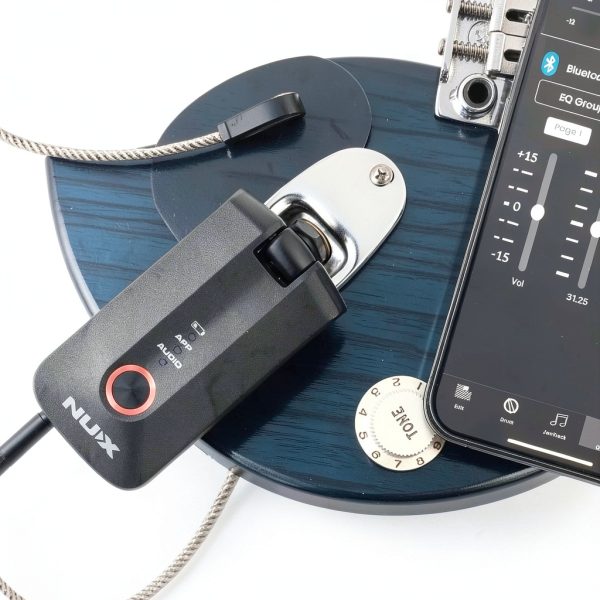 NUX Mighty Plug MP-3 Guitar Headphone Amp White-1